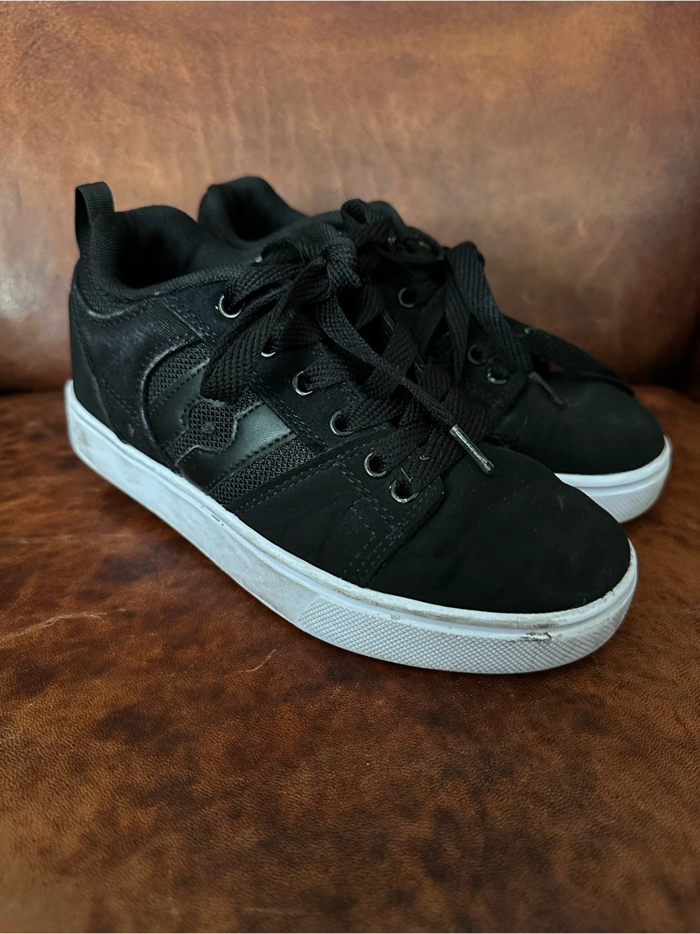 Heelys Black Low-Top Lace-Up Skate Sneakers with White Sole